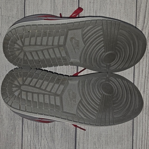 Air Jordan 1 Women's Low Split Gym Red / Cement Gray / Black Size 7 - Picture 9 of 10